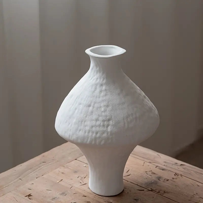 Vintage Ceramic Vase - Elegant Floral centerpiece for Living Room, Dining Table
